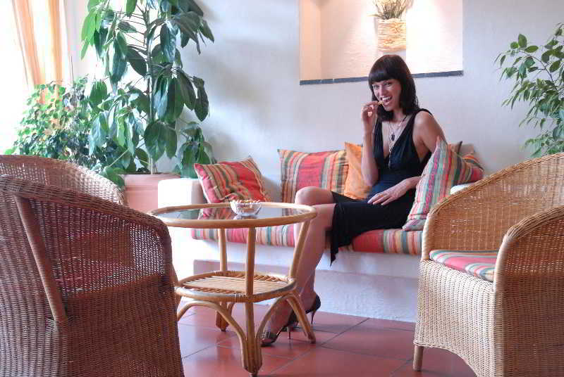 Amba Hotel